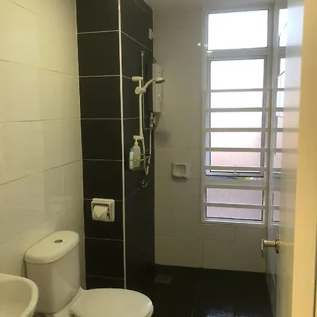 R&C Homestay 5 Ipoh Exterior photo
